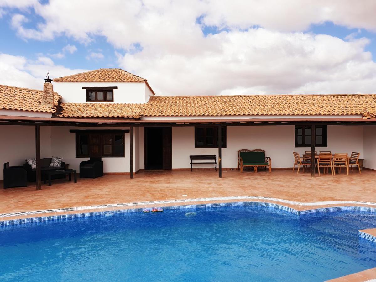 Villa Las Palmeras Антигуа Экстерьер фото