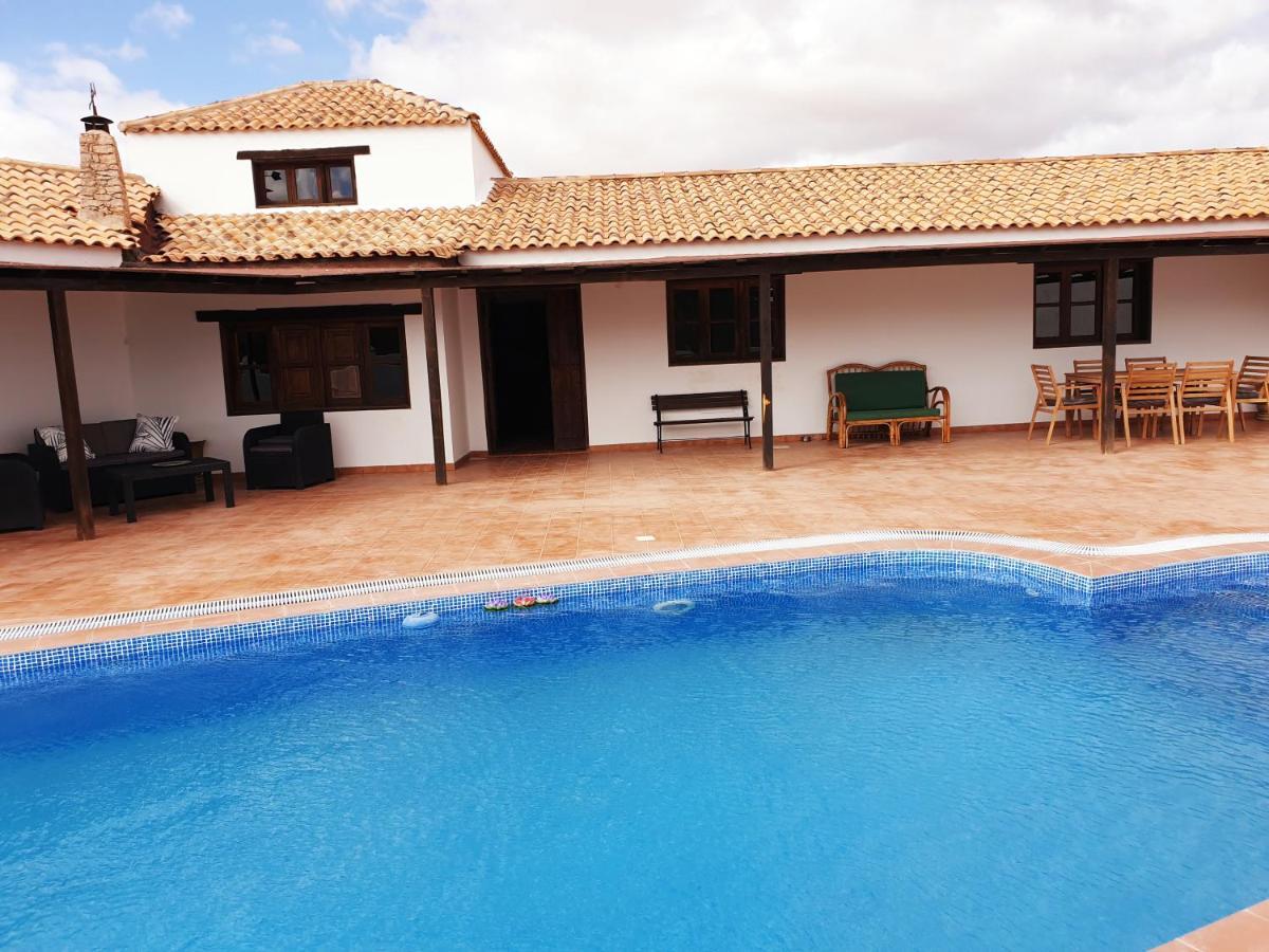 Villa Las Palmeras Антигуа Экстерьер фото
