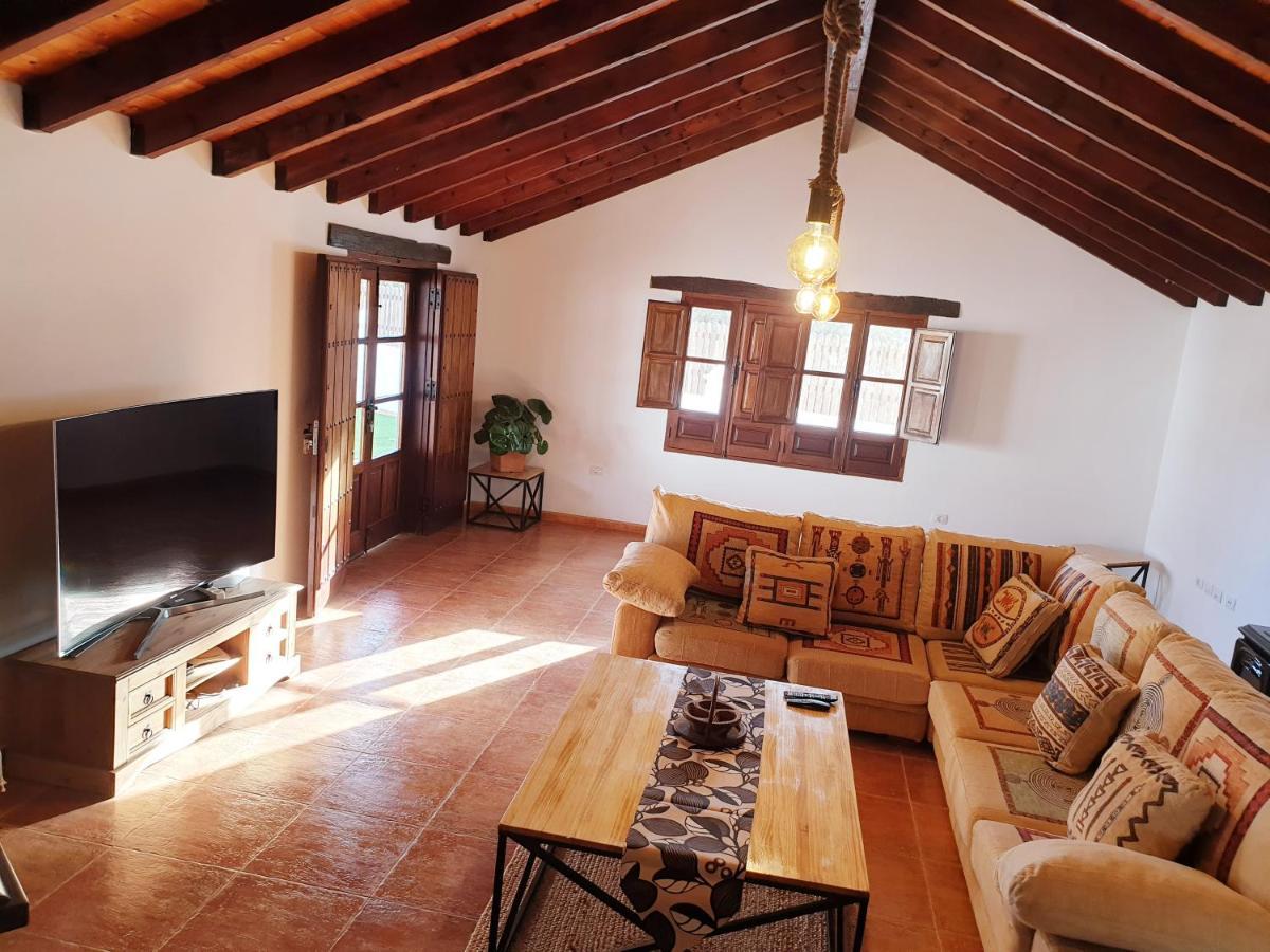 Villa Las Palmeras Антигуа Экстерьер фото