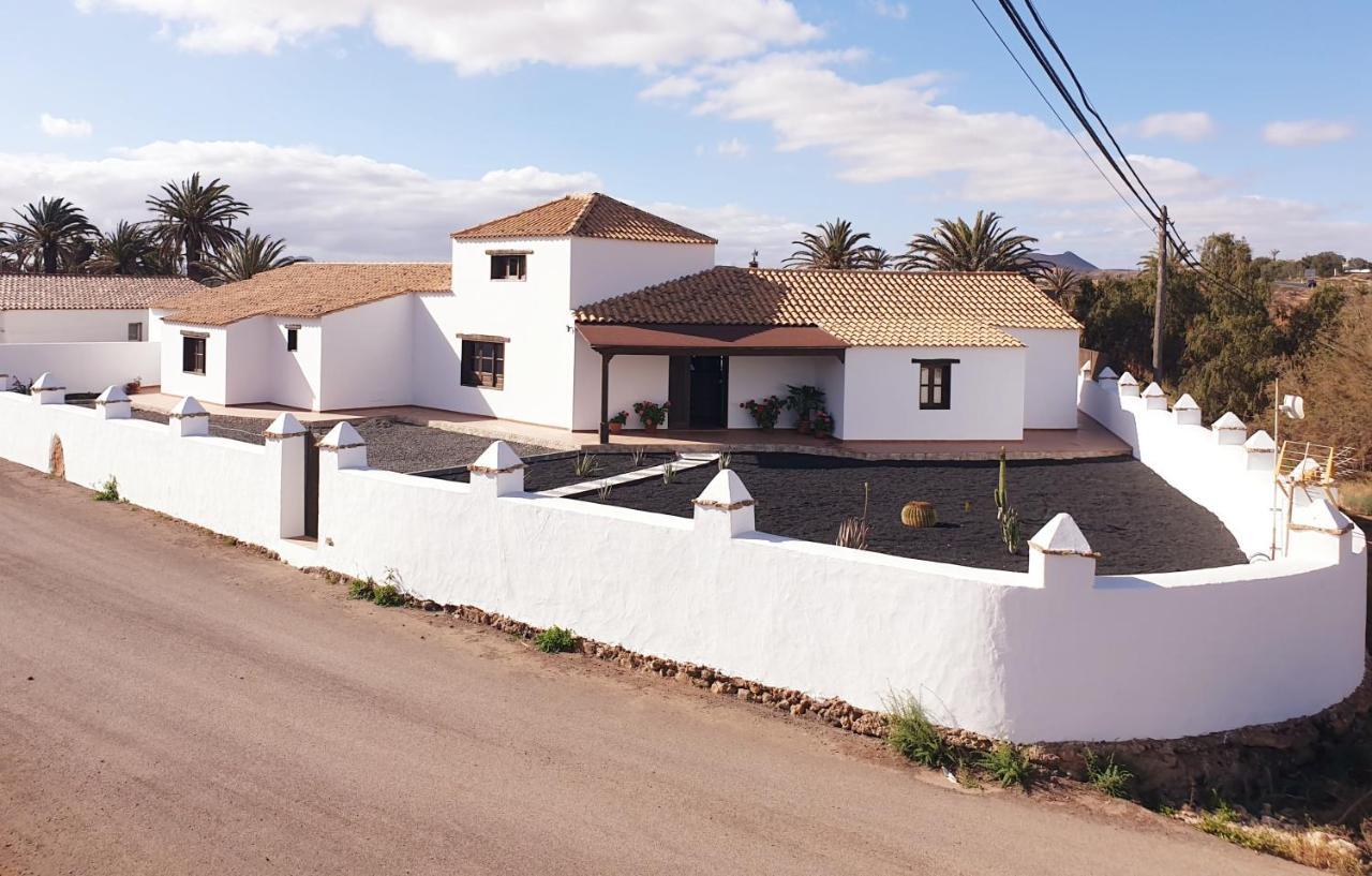 Villa Las Palmeras Антигуа Экстерьер фото